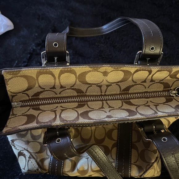 GENUINE COACH F12645 JAQUARD HAMPTON SHOULDER BAG Approx 10.5 inches tall - Picture 7 of 17